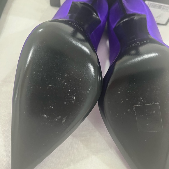 Saint Laurent Women's Vibrant Purple Heels - Picture 3 of 5